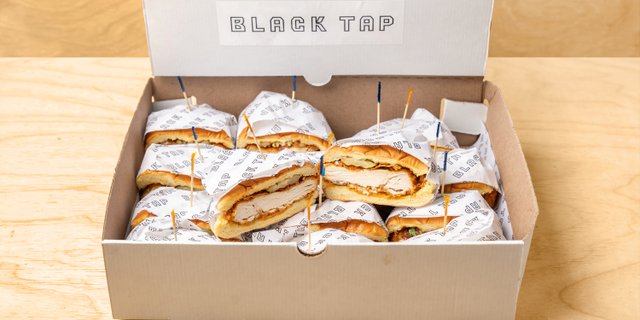 BT Hot Chicken Sandwich Tray