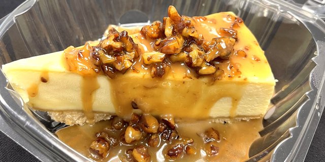 Pecan Praline New York Cheesecake