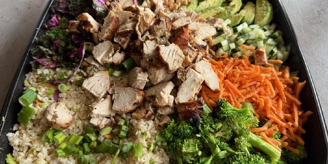 Thai Buddha Bowl w/ Chicken