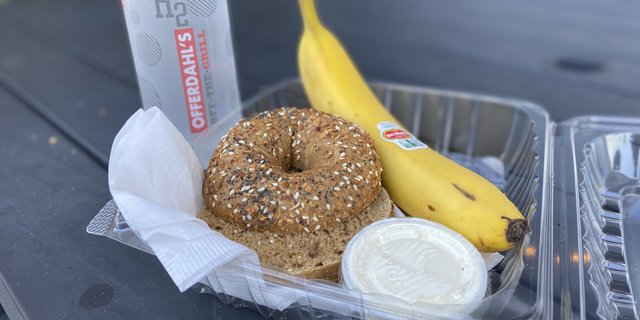 Bagel & Cream Cheese Box
