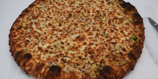 Pesto Sauce Pizza