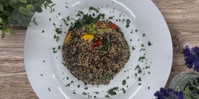 Quinoa & Roasted Veggie Bowl