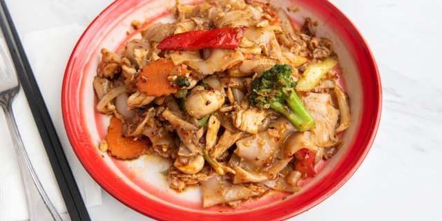 Pad Kee Mao (Drunken Noodles)