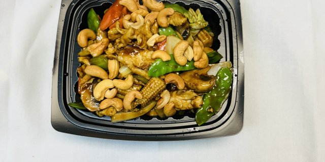 Chicken w/ Cashews