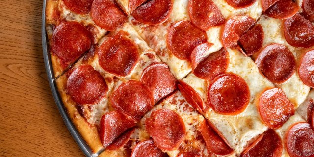 Gluten-Free Pepperoni Pizza