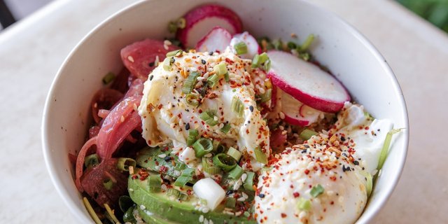 Quinoa Breakfast Bowl