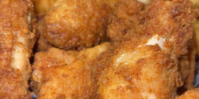 Wings Boxed Lunch