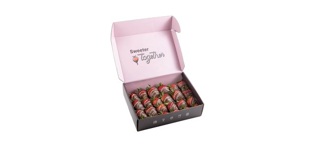 Chocolate Covered Strawberries Box