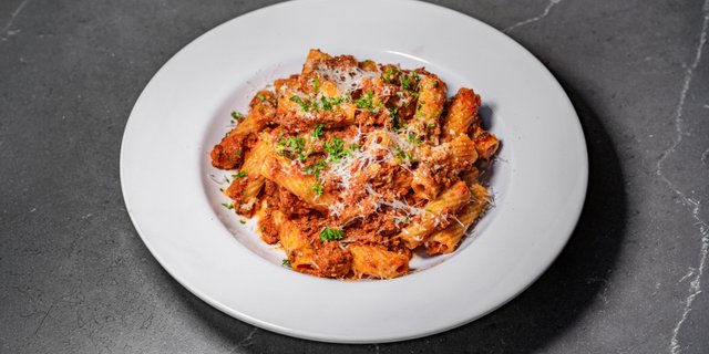 Rigatoni Bolognese