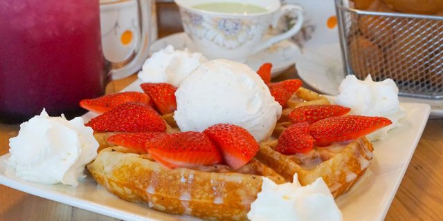 Strawberry Topping Waffles