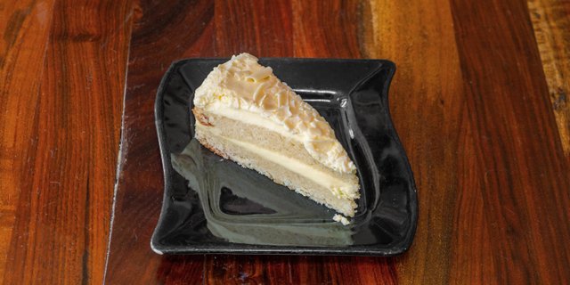 Limoncello Mascarpone Cake