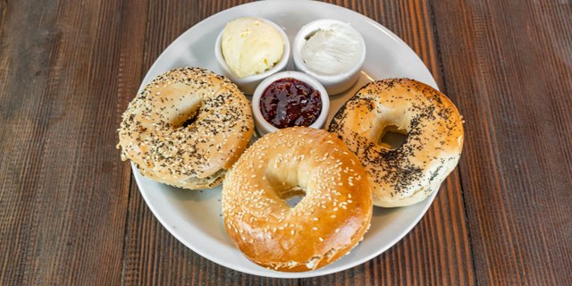 Assorted Bagels W/ Cream Cheese