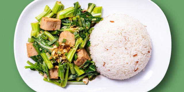 Yu-Choy Stir-Fry & Rice With Pork Meatball (Individual)