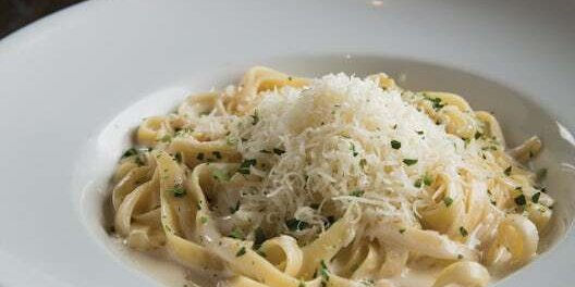 Fettuccine Alfredo