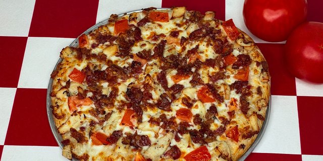 Chicken Bacon Lovers Pizza