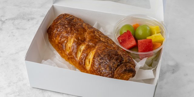 Pepperoni Pizza Roll Breakfast Box