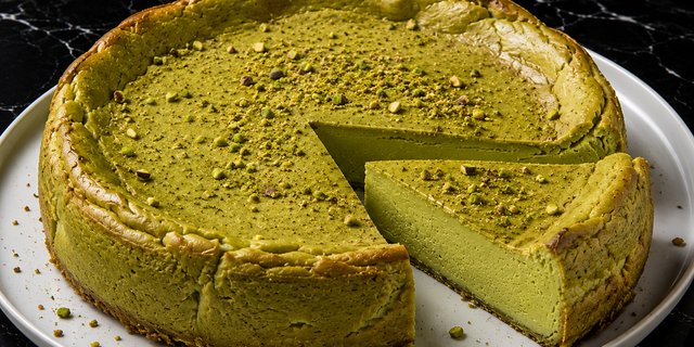 Pistachio Cheesecake