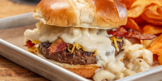 Mac Daddy Burger