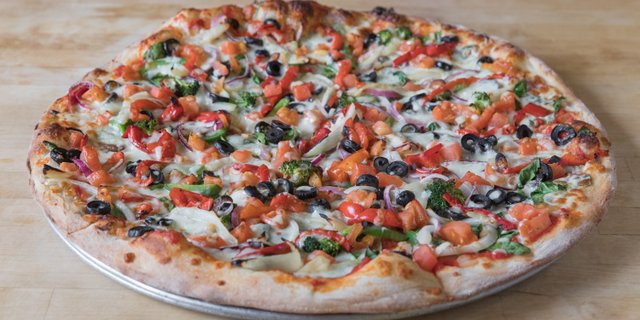 Vibrant Veggie Pizza