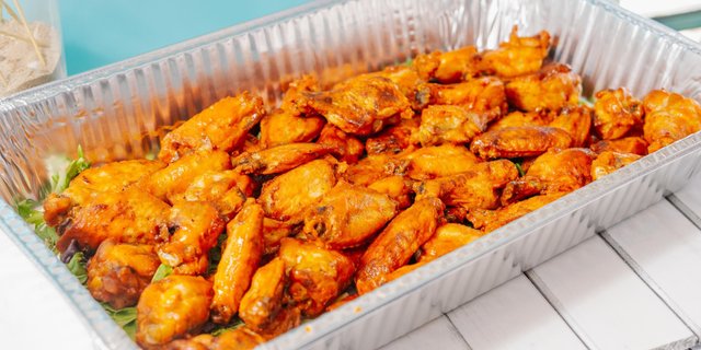 100 Wings