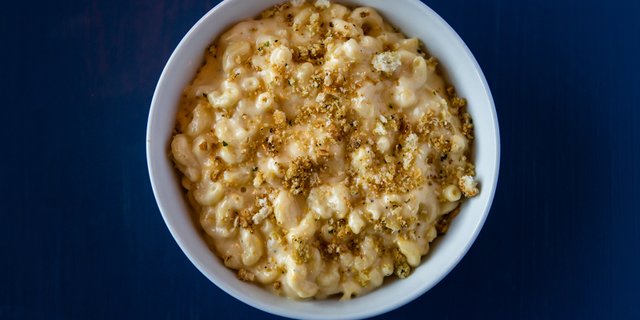 Classic Mac & Cheese Tray