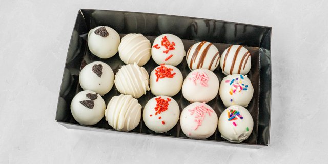 Dozen Assorted Cake Balls