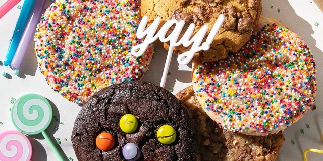 Assorted Cookie Box