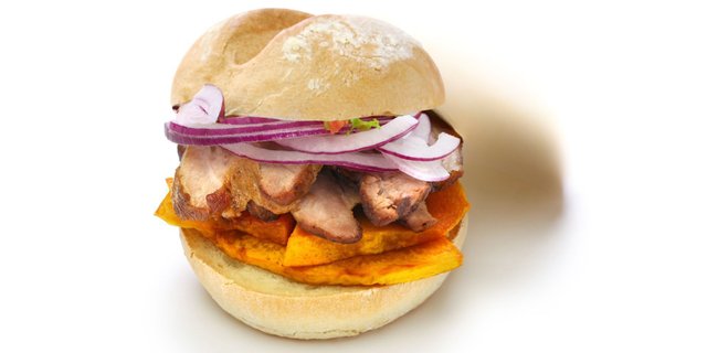 Pork Sandwich (Pan con Chicharrón) Boxed lunch