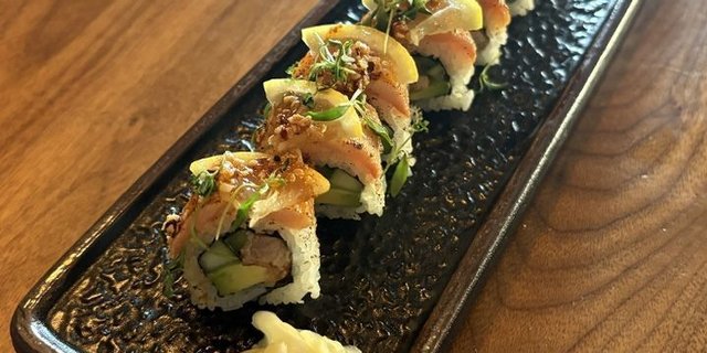 Torched Salmon Roll