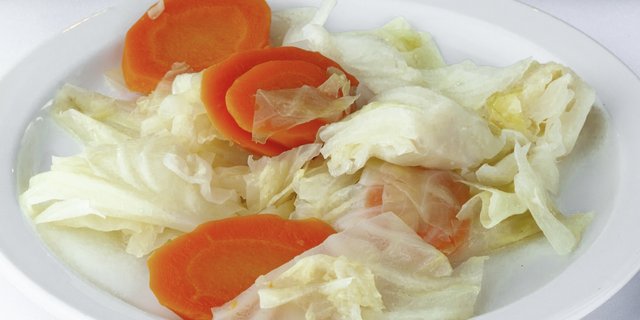 Cabbage & Carrots