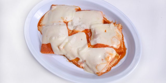 Baked Ravioli Tray