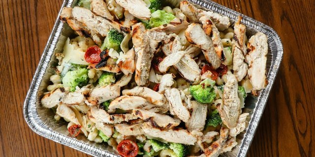 Chicken & Broccoli Alfredo Party Platter