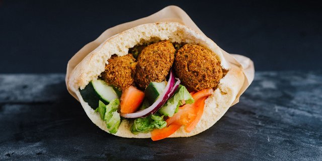Spicy Falafel Pita
