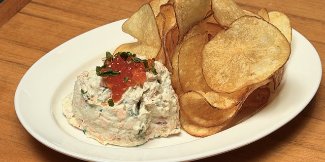 Cedar Smoked Salmon Dip