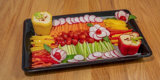 Hummus & Veggie Tray