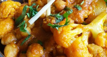 Everest Kitchen