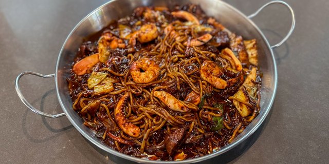 Stir-Fried Jajangmyeon