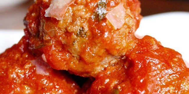 Prosciutto-Beef Meatballs Half Tray
