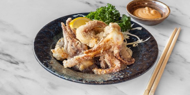 Deep-Fried Calamari Legs