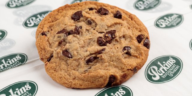 Half-Dozen Chocolate Chip Cookies