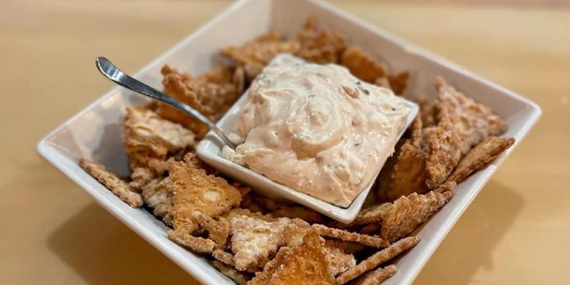 Cannoli Dip w/ Cannoli Chips