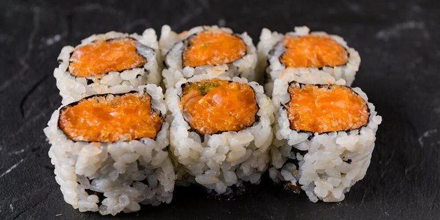 Spicy Yellowtail Roll