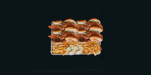 Small Cluck It Like It´s Hot Family Package
