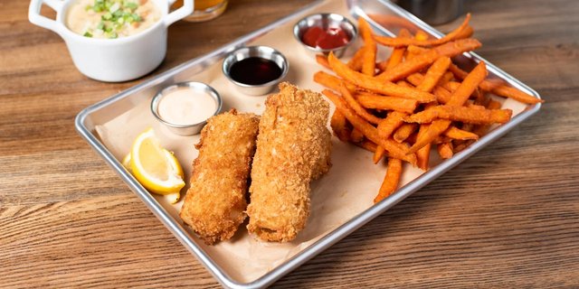 Fried Salmon Basket