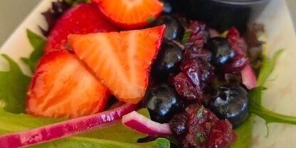 Berry Pecan Salad