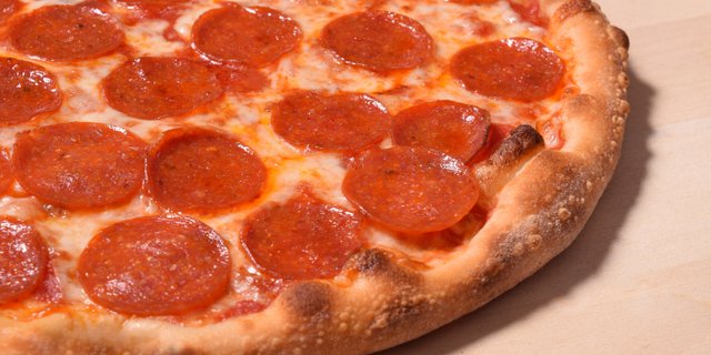 Personal Cheese Pizza w/ 1 Topping