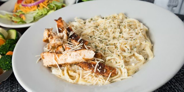 Chicken Alfredo Pasta