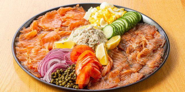 Smoked Salmon Platter