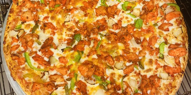 Butter Chicken Pizza