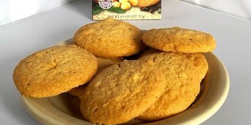 Kuai Kookie - Macadamia Nut Shortbread Cookies